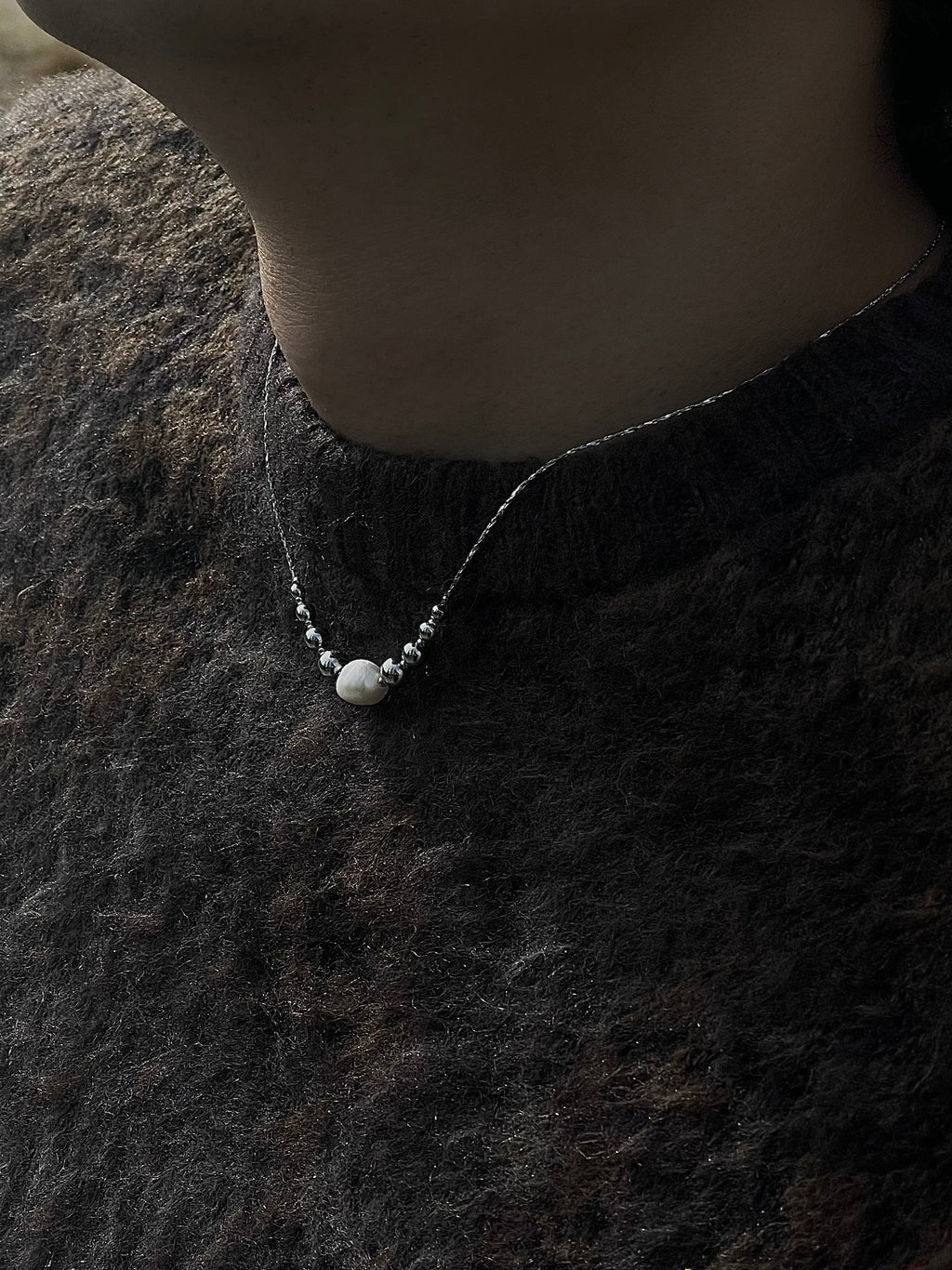 Pearl In the Dark Necklace