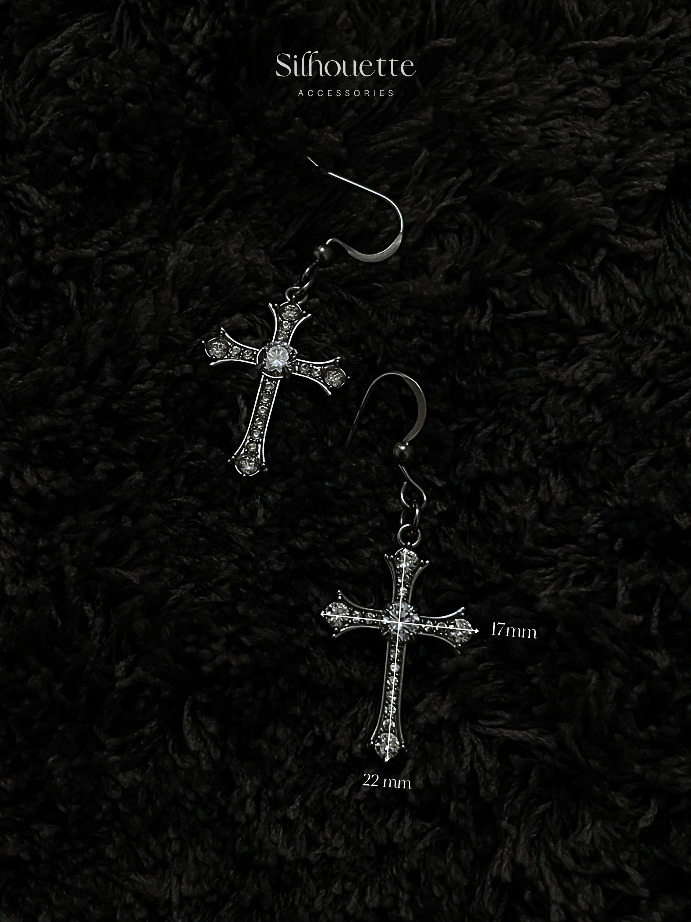 Versailles Moonlight Earring (a pair)